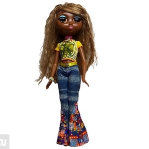 Diva Starz talking doll glow in the dark clothing
